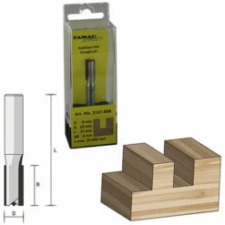 FAMAG Fraise à Rainurer Droite Avec Pointe De Centrage D. 18 Mm Ht. 25 Mm Lt. 57 Mm Queue De 8 Mm